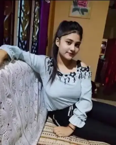Escorts Service In Valpoi
